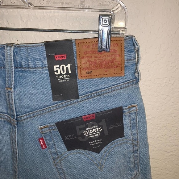 NWT Levi's 501 High Rise Shorts Size 30 - Picture 3 of 5